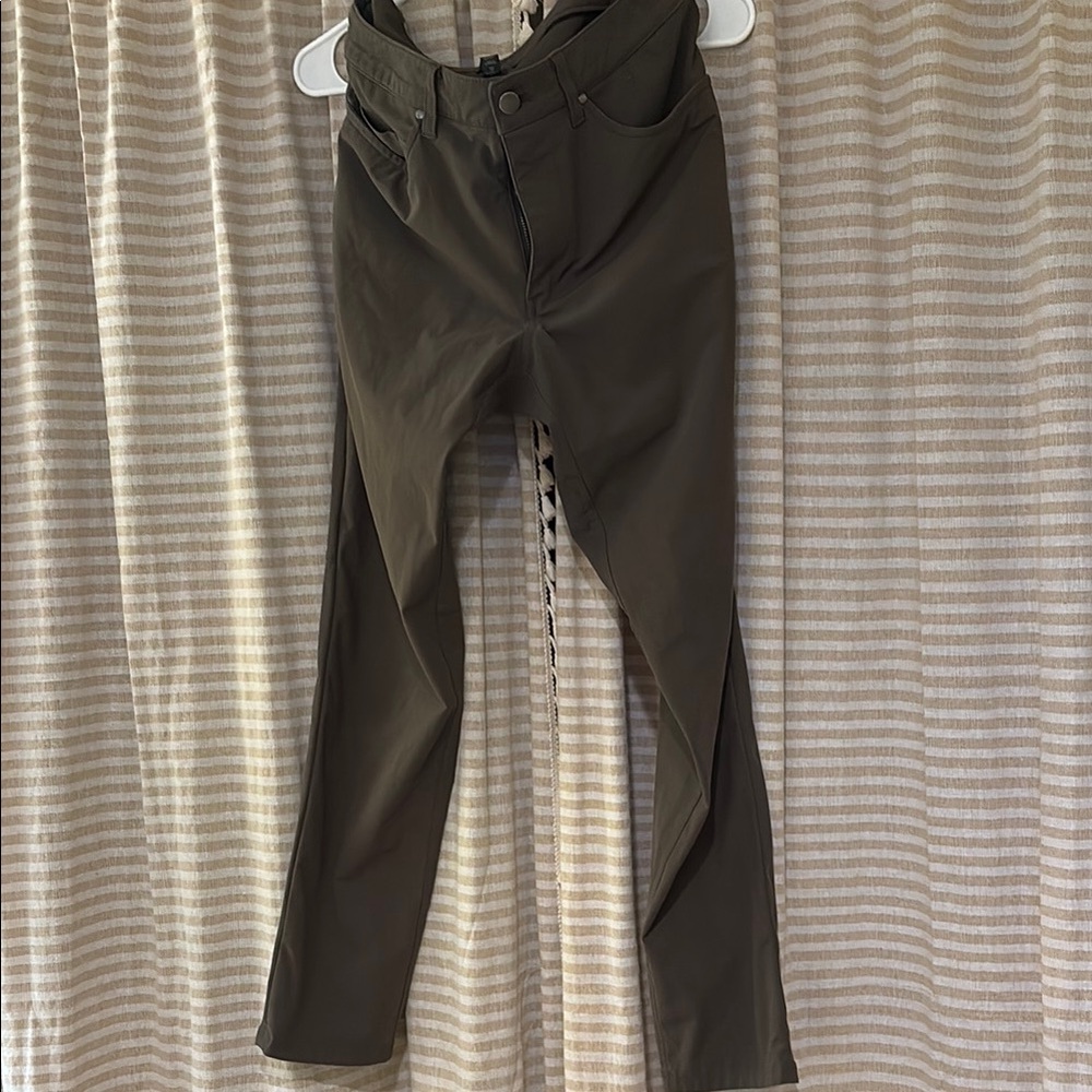 Lululemon Men's Olive Green Pants
